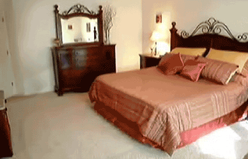 funny-pictures-tv-under-bed-animated-gif.gif