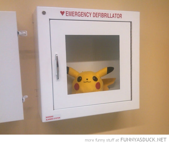 funny-pictures-pikachu-emergancy-defibri